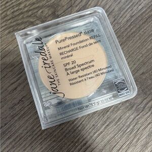Powder foundation, warm silk